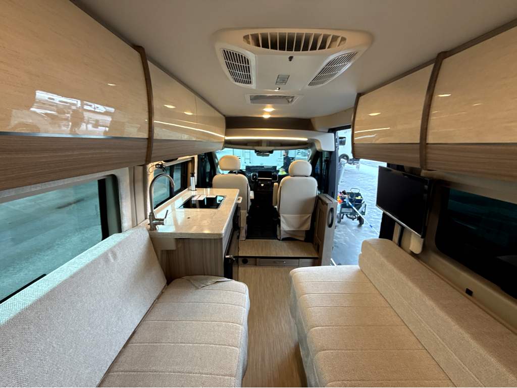 2025 ENTEGRA COACH ETHOS 20T - Image 11