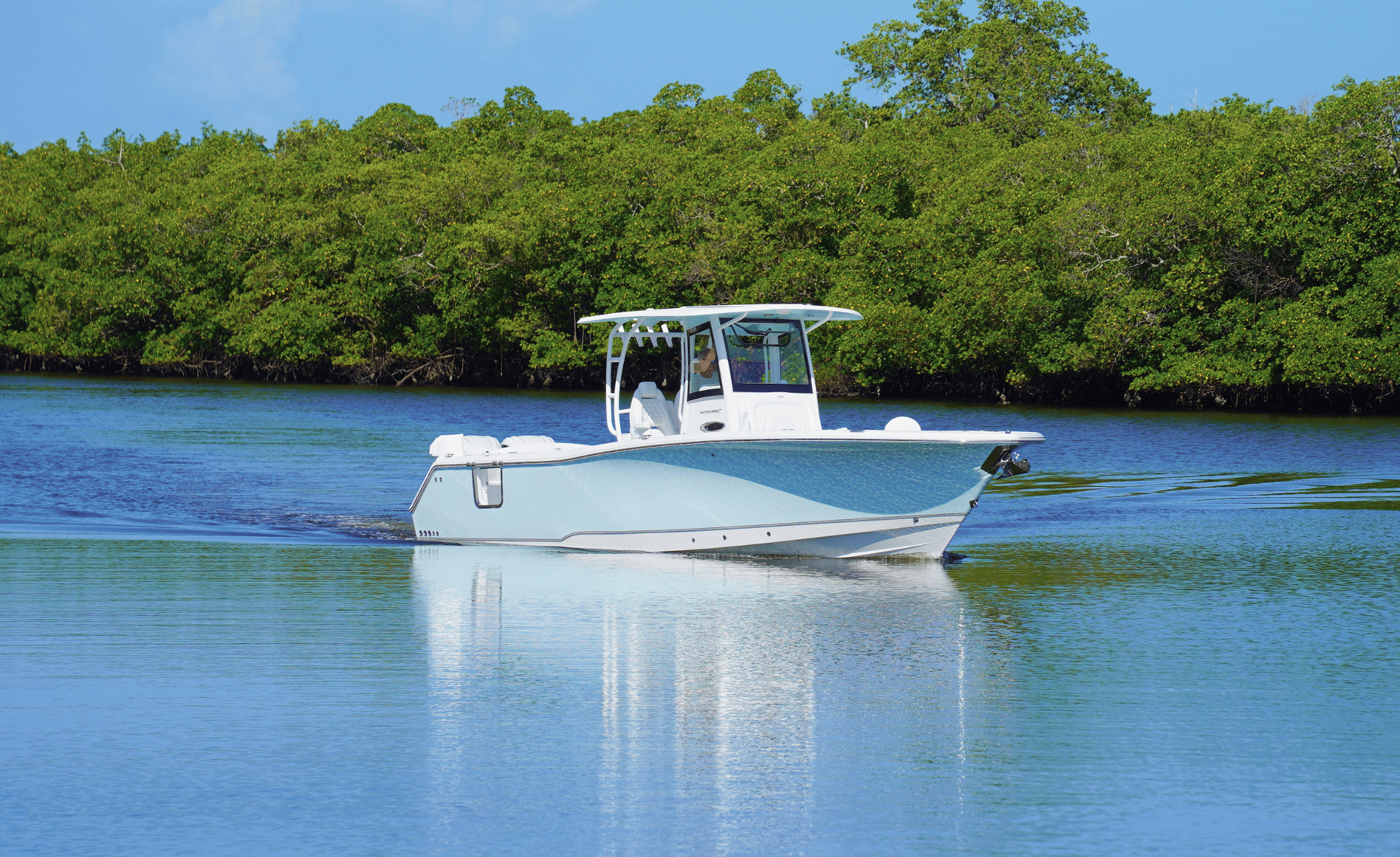 2027 SEA HUNT ULTRA 305SE - Image 3