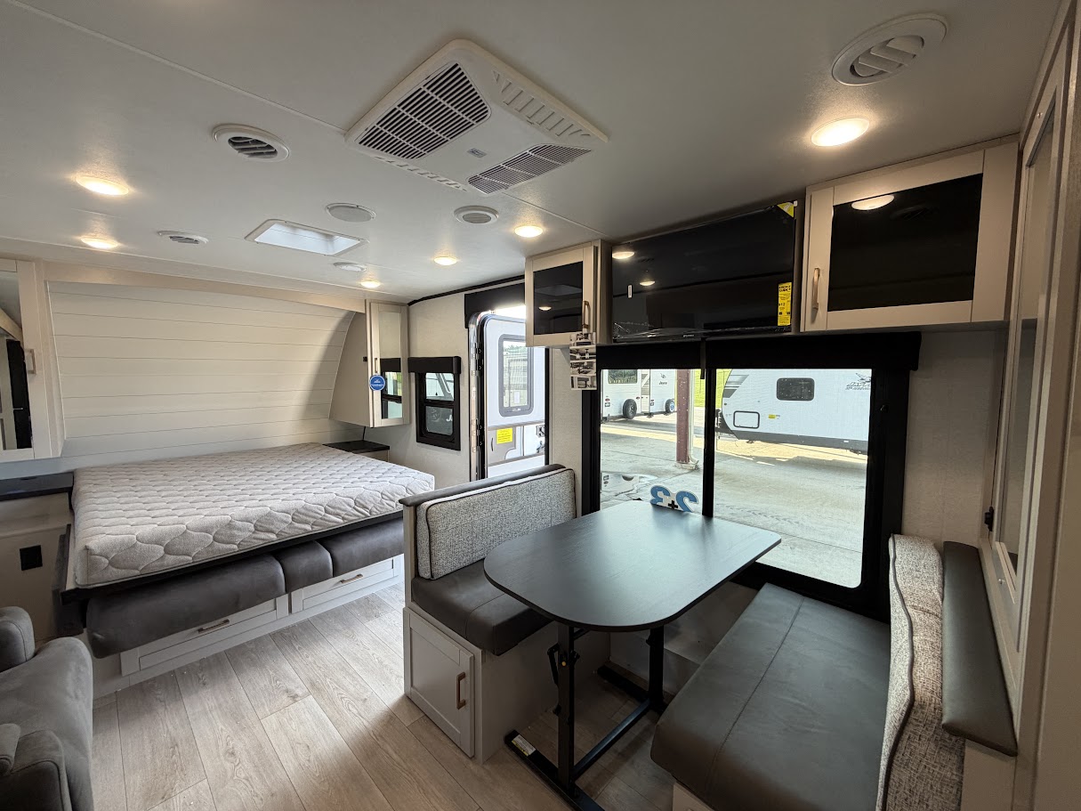 2027 JAYCO JAY FEATHER 21MML - Image 40