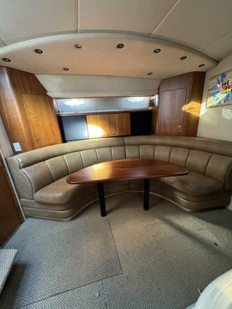 2001 Cruisers 4270 - Image 50