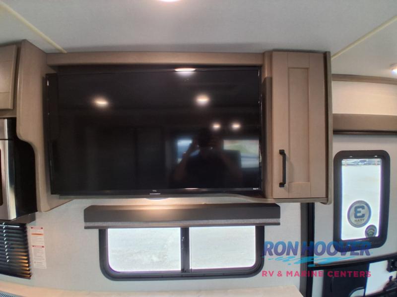 2023 GRAND DESIGN 296RDTS - Image 24