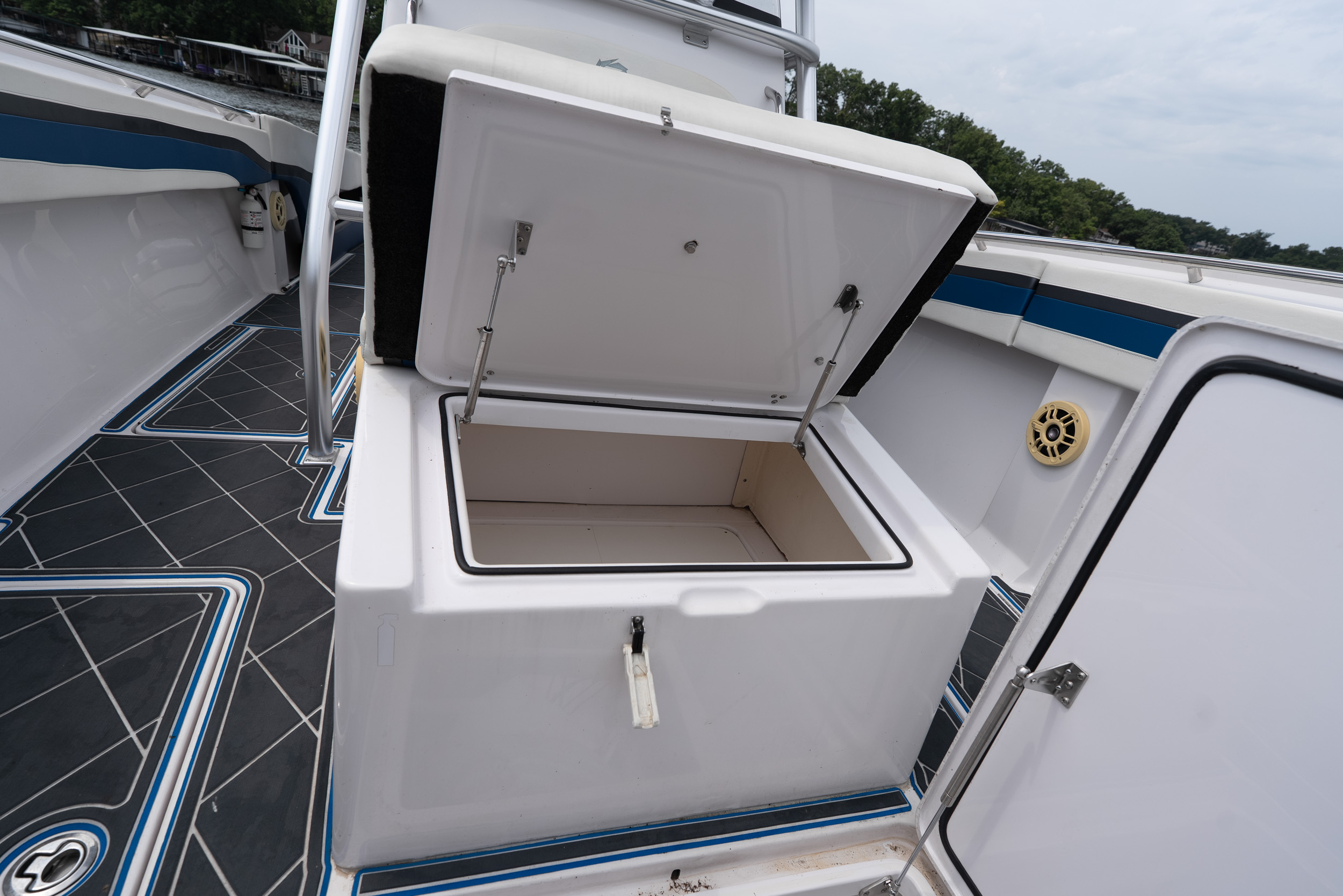 2018 Fountain 38 CC - Image 50