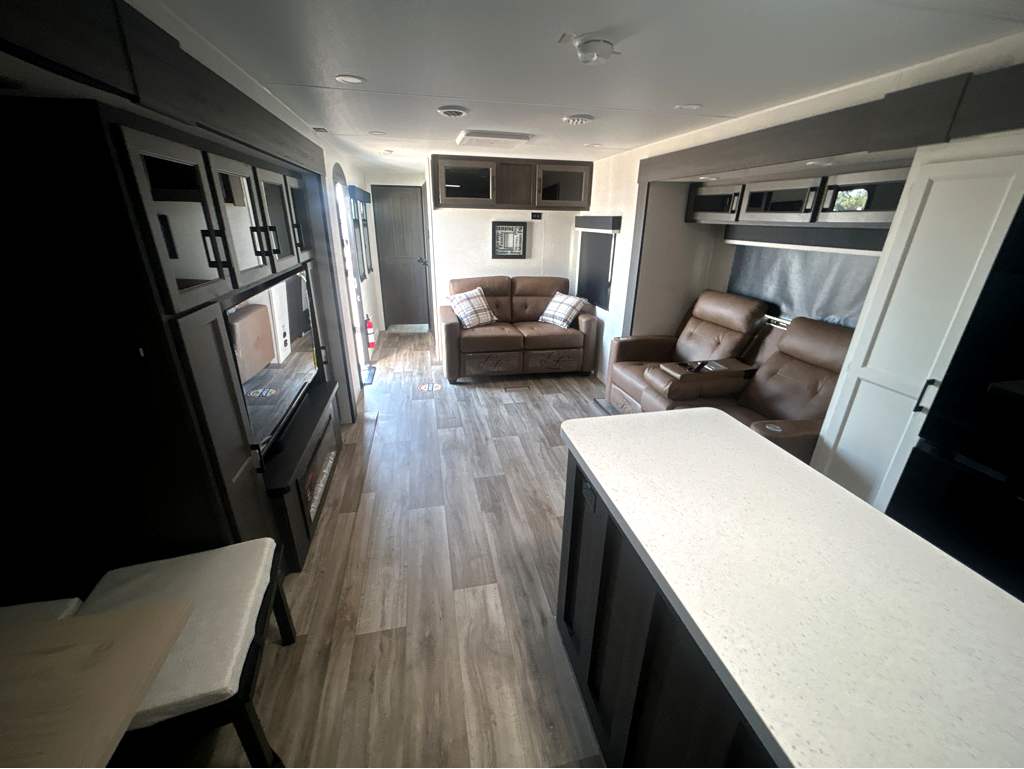 2026 VENTURE RV SPORTTREK 333VFK - Image 19