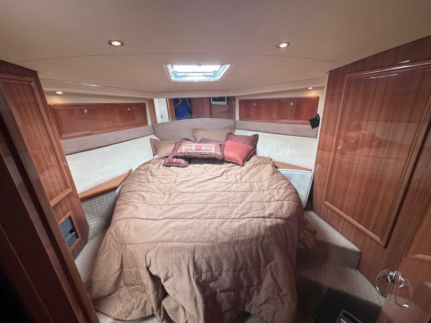 2004 Rybovich 62 Convertible - Image 37