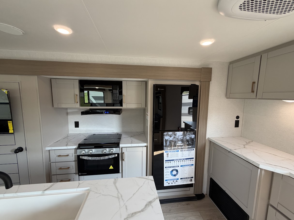 2027 JAYCO JAY FLIGHT 290RLS - Image 14