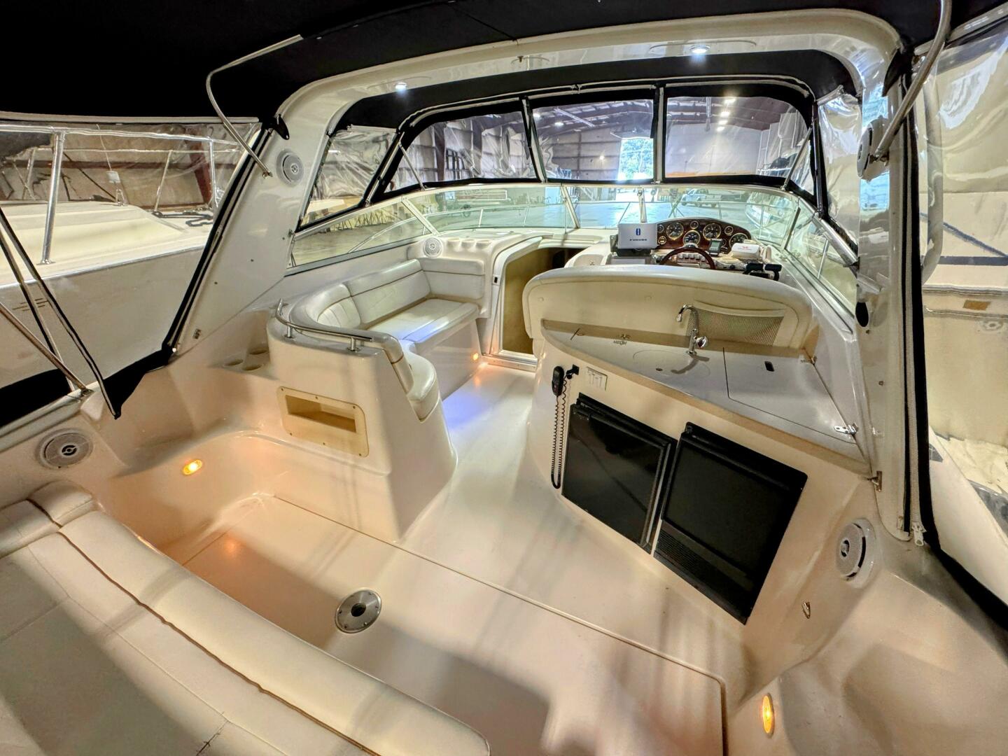 2002 Rinker 342 Fiesta Vee - Image 19