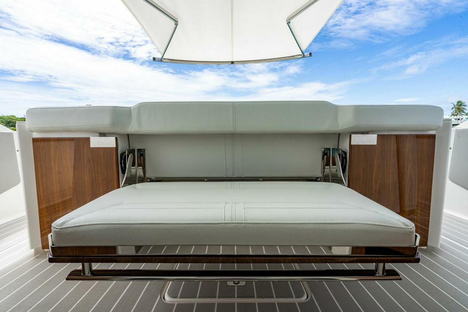 2025 Tiara Yachts 48 LS - Image 22