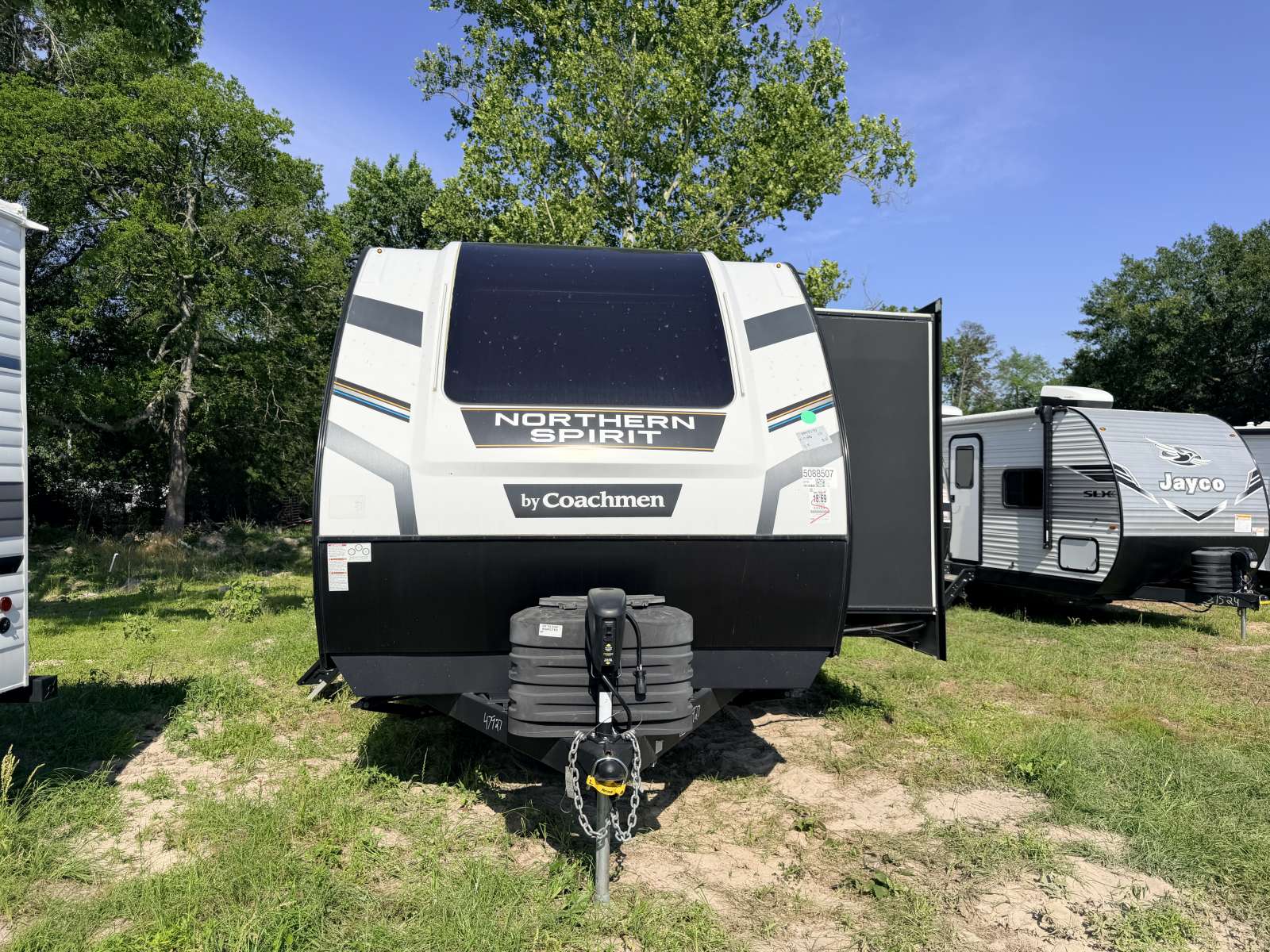 2025 Coachmen Northern Spirit 2565FK - Image 2