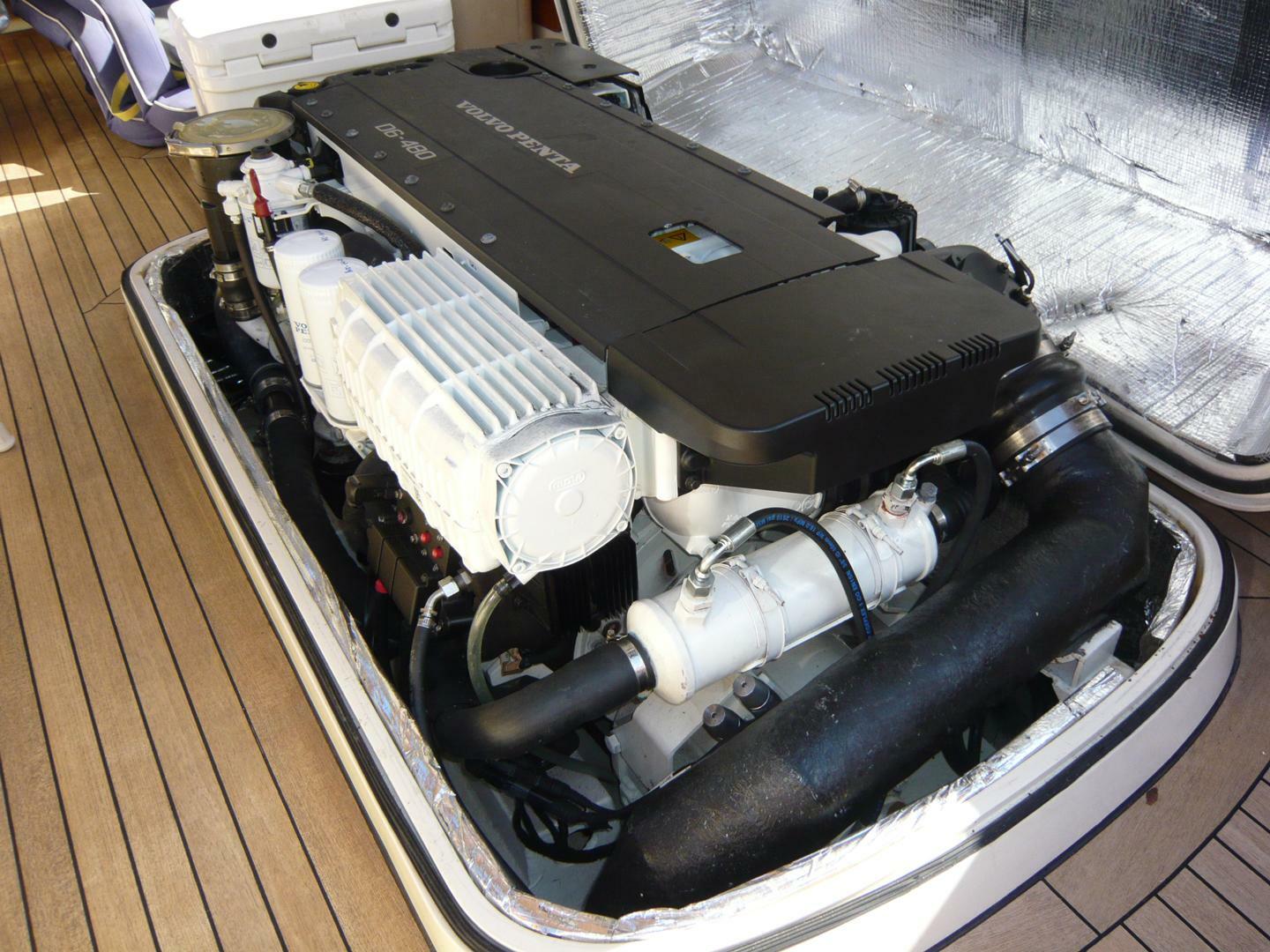 1998 Hinckley 36 Classic - Image 26