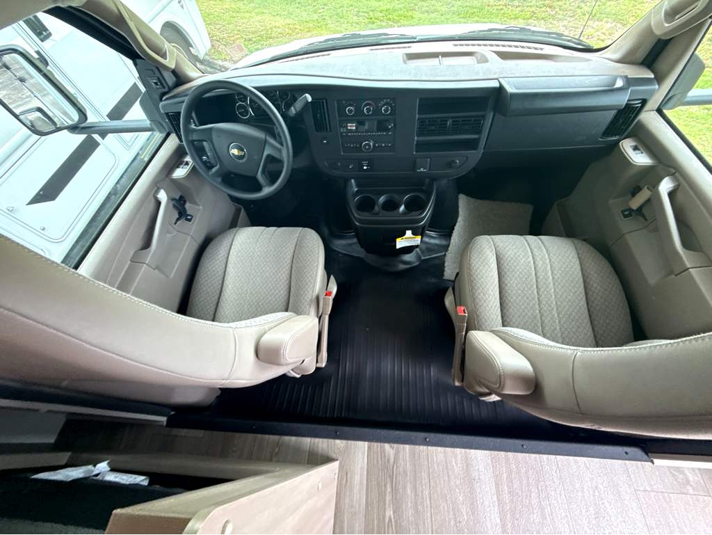 2027 ENTEGRA COACH ODYSSEY SE 22C - Image 30