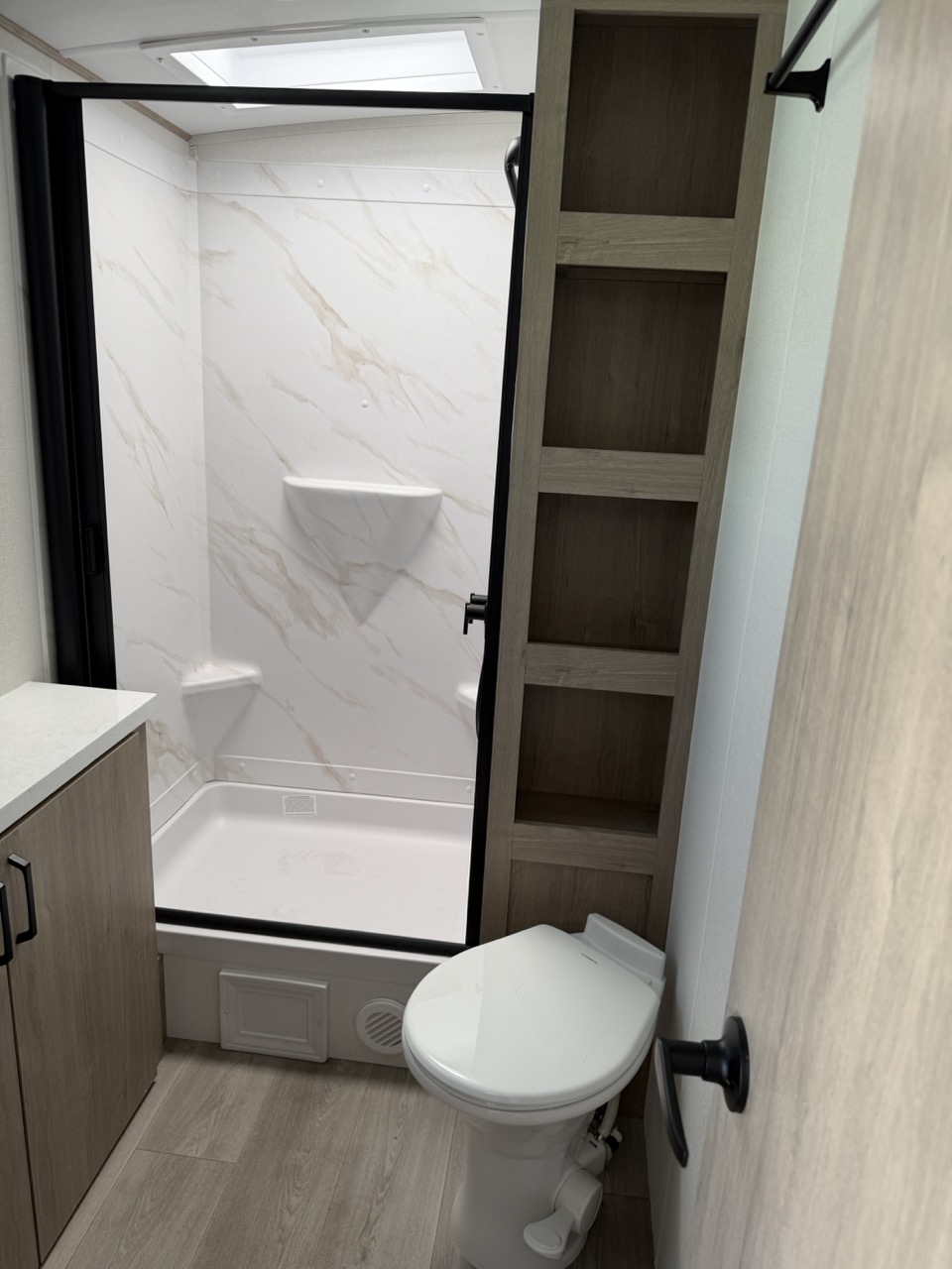 2026 Grand Design Imagine 2810BH - Image 19