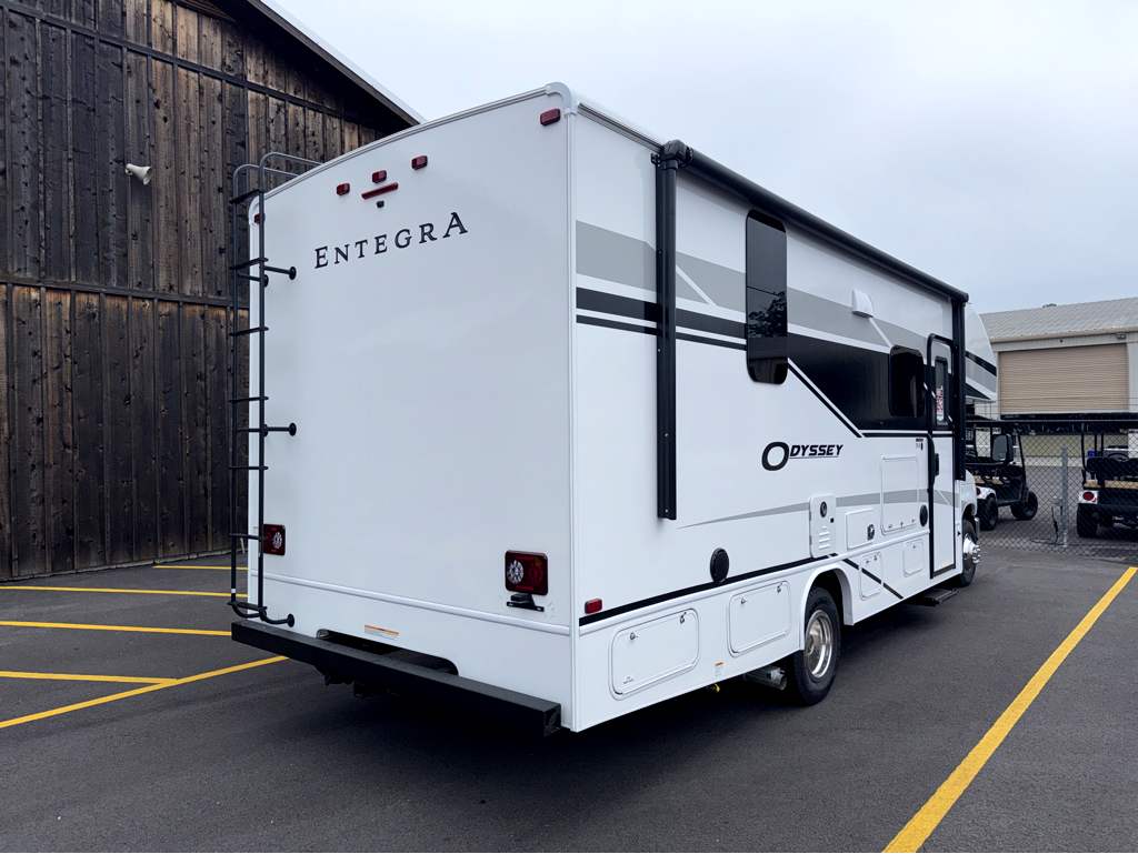 2027 ENTEGRA COACH ODYSSEY 24B - Image 4