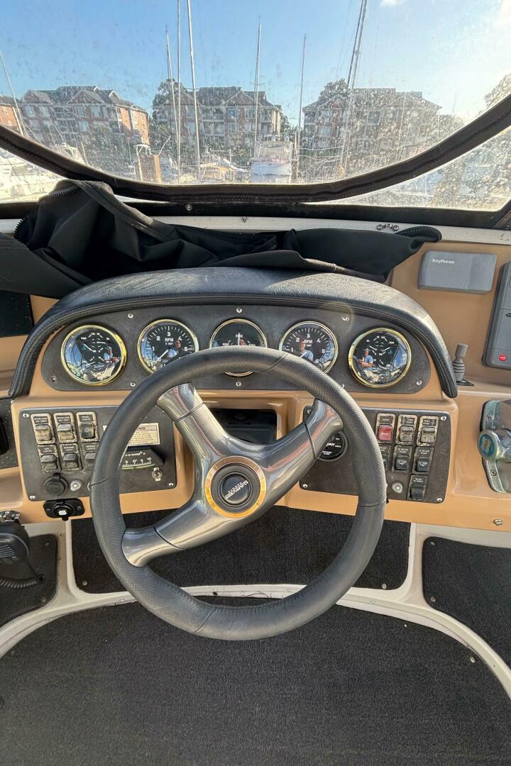 2001 Carver 396 Aft Cabin MY - Image 28