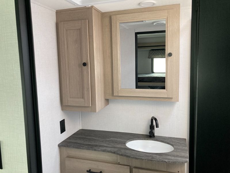 2026 Forest River Sunseeker LE 3250SLEF - Image 25