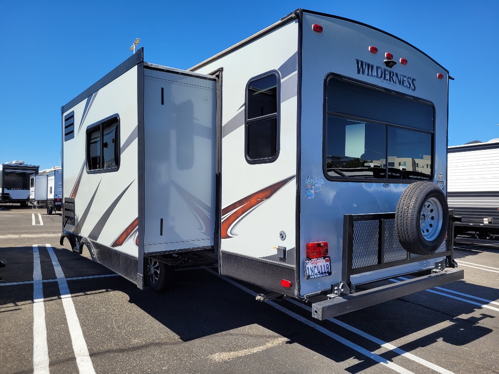 2019 Heartland Wilderness WD 2500 RL - Image 2
