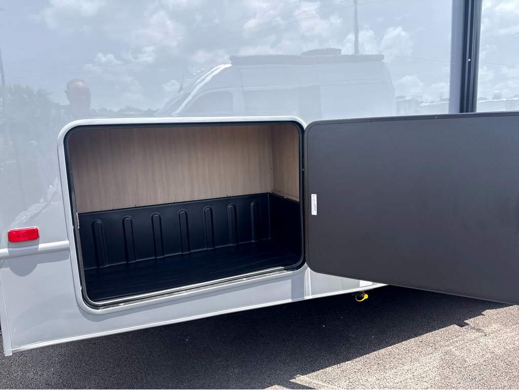 2027 JAYCO GREYHAWK 29MV - Image 5