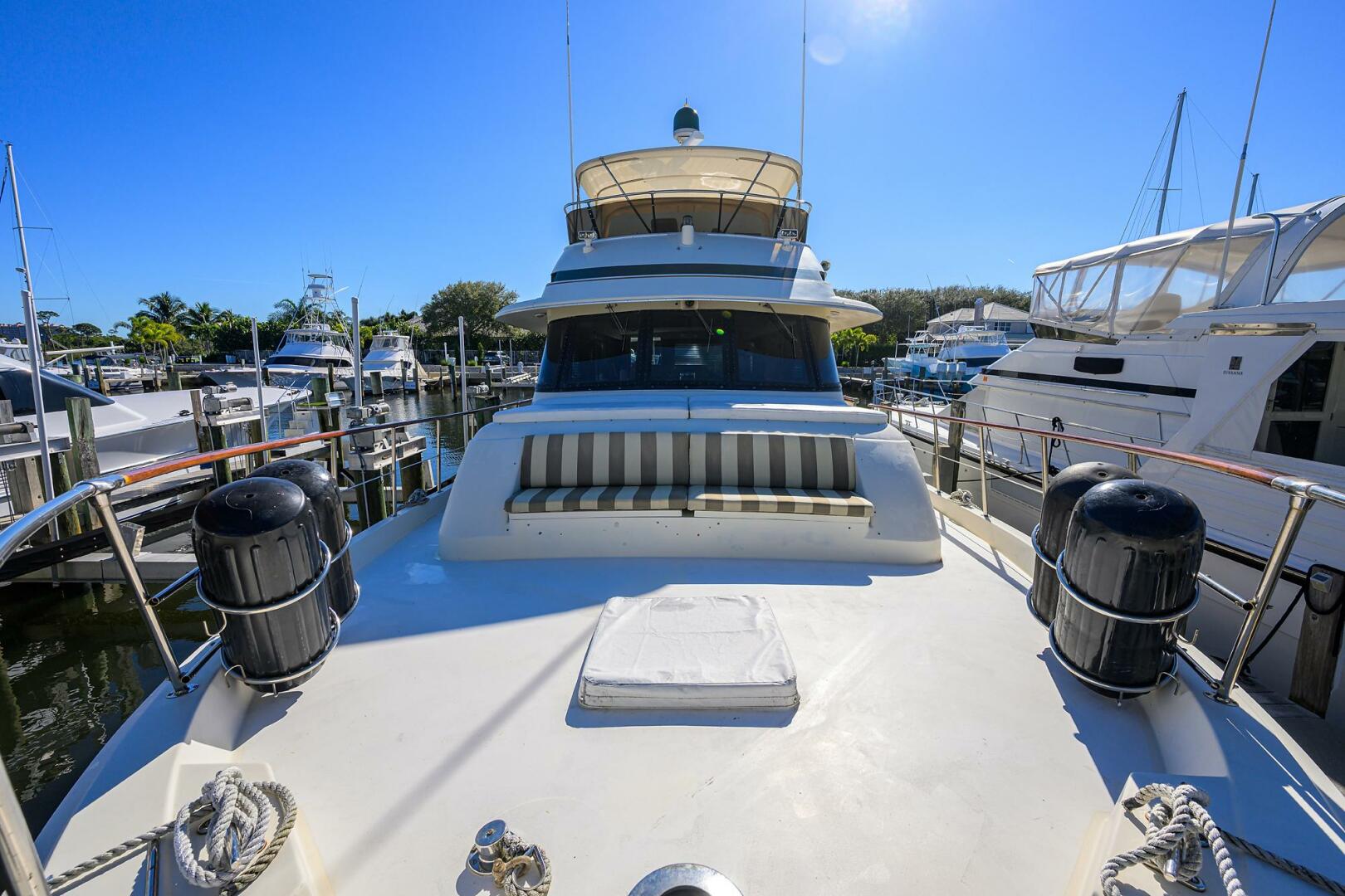 2003 Jupiter 31 Cuddy - Image 41