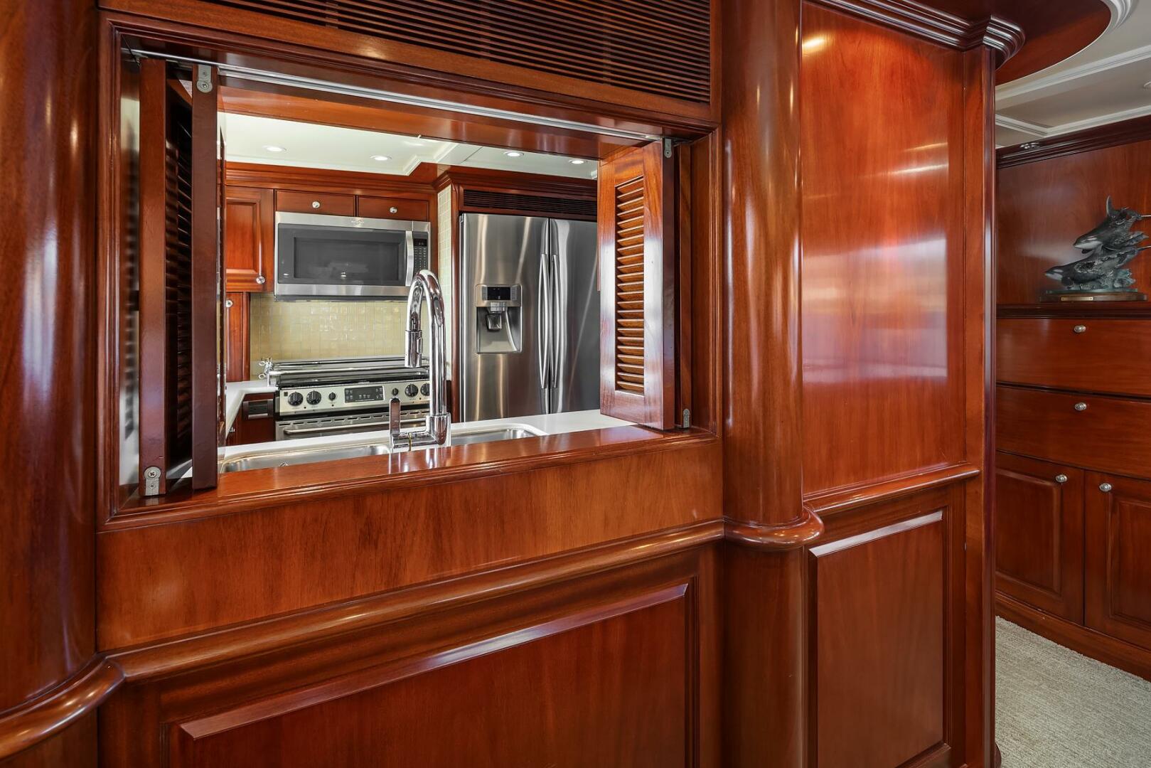 2001 Rayburn Custom Yachts Flush Deck - Image 12
