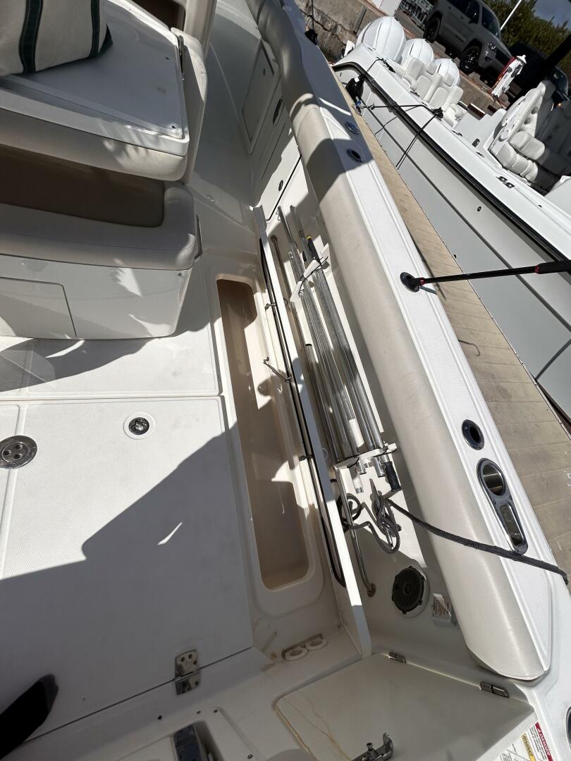 2017 Boston Whaler 330 Outrage - Image 29
