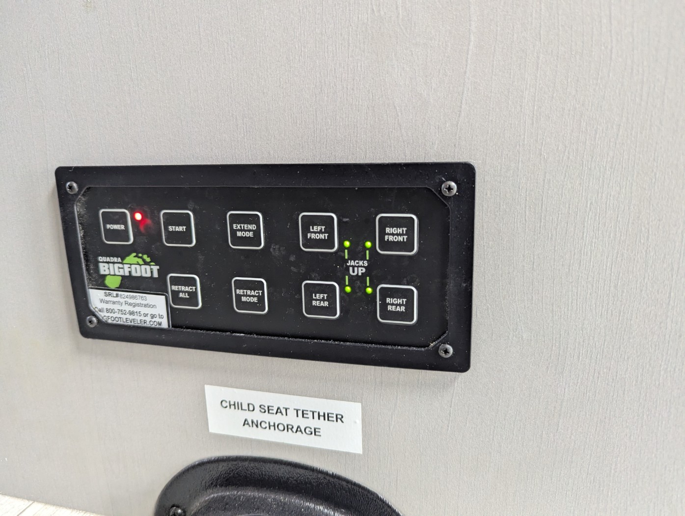 2026 Coachmen Entourage 330DS - Image 7