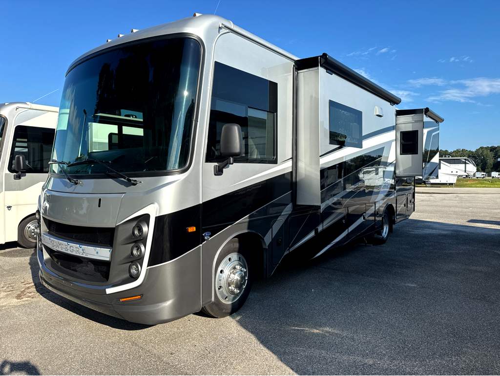 2027 ENTEGRA COACH VISION XL 31UL - Image 3