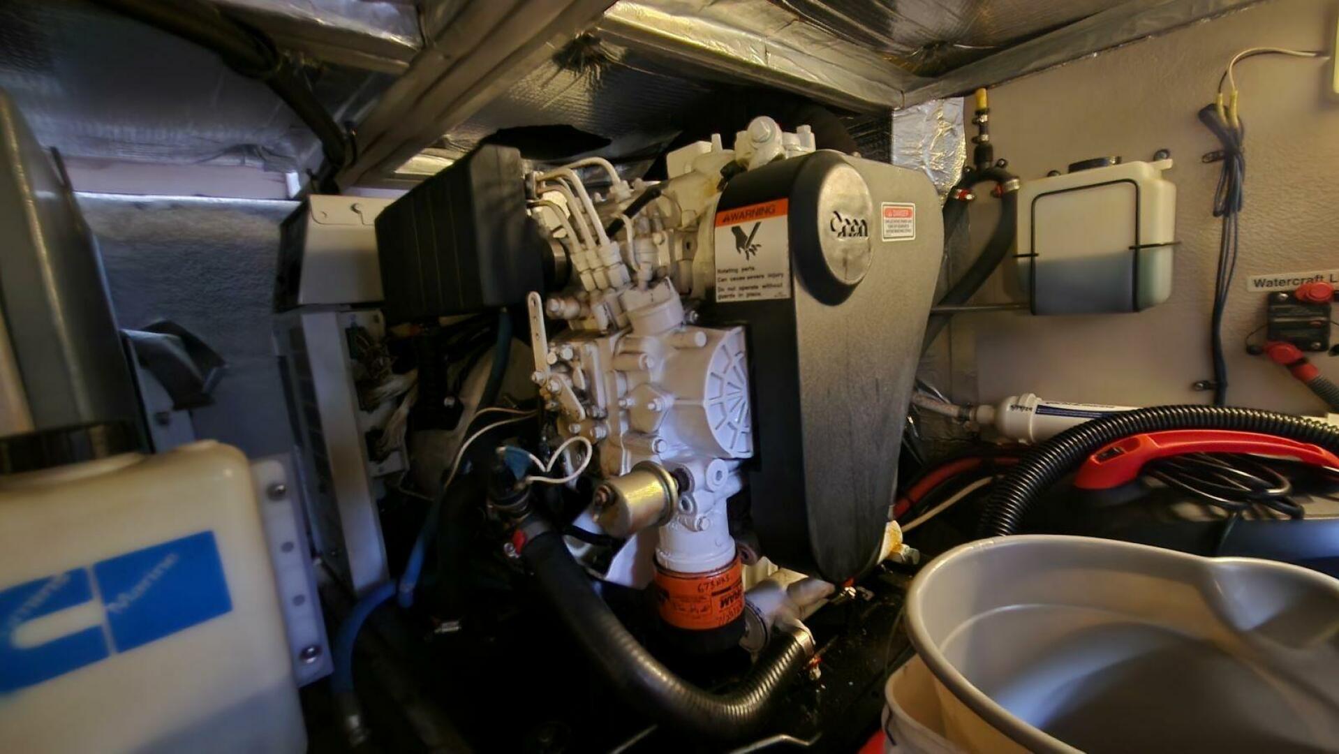 2004 Sea Ray 390 Motor Yacht - Image 61