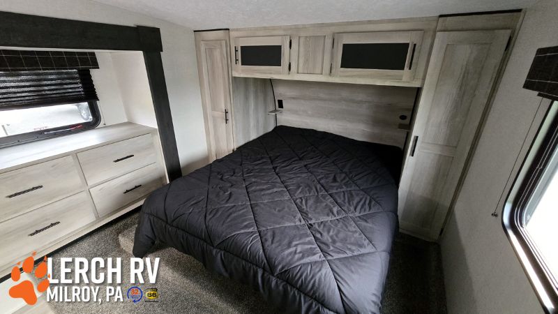 2024 KZ RV Sportsmen 303RL - Image 23