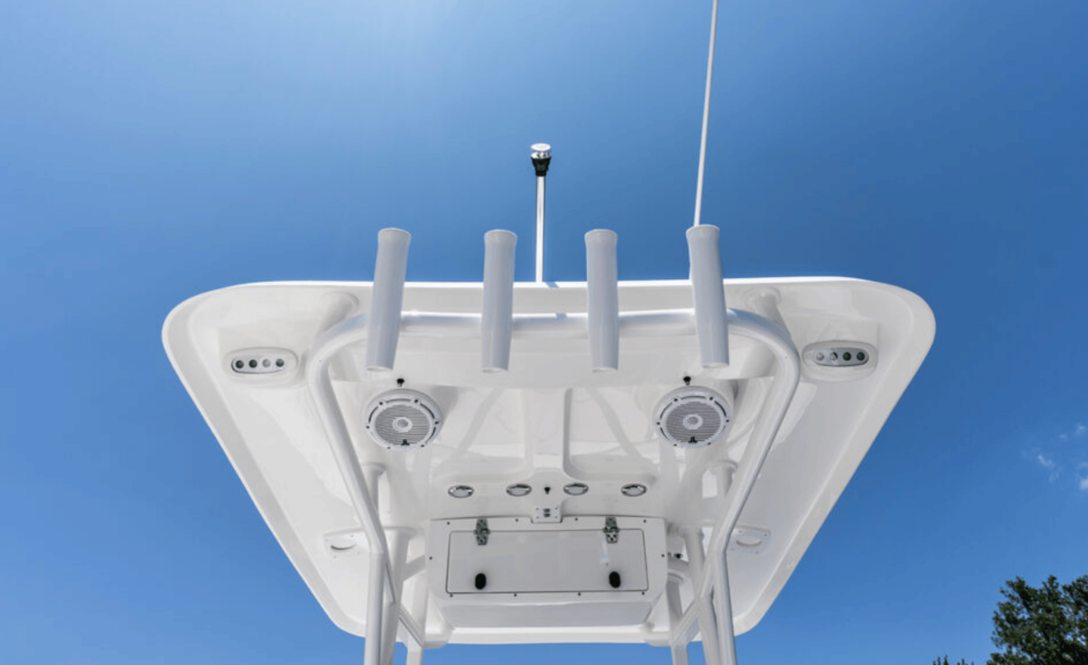 2027 Sea Hunt Ultra 219 - Image 4