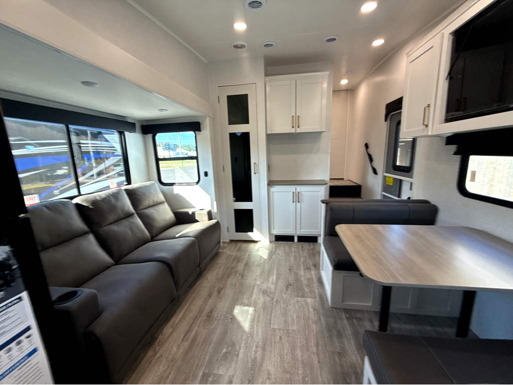 2027 JAYCO EAGLE SLE 24MLE - Image 17