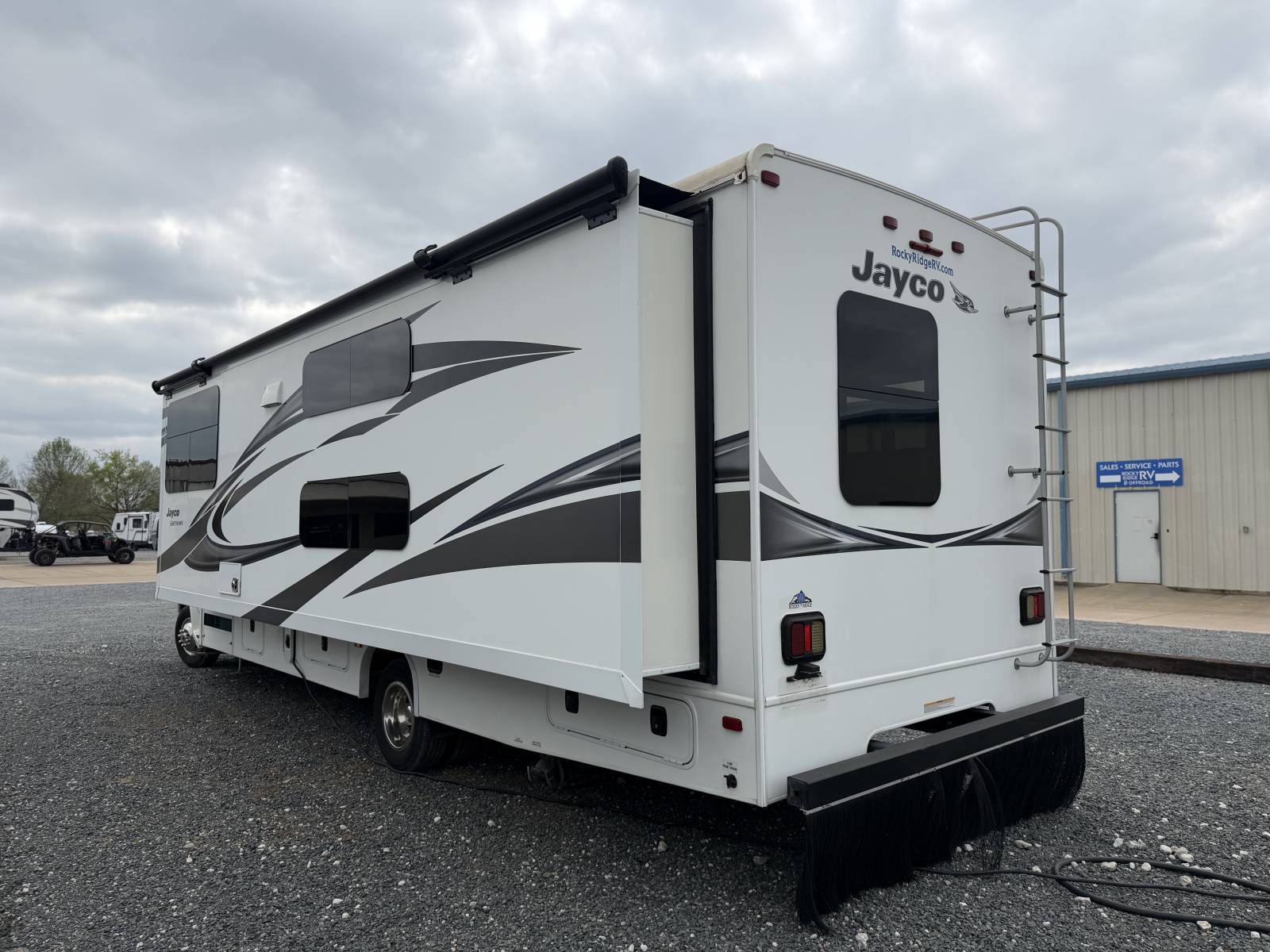 2019 Jayco Greyhawk 31F - Image 5
