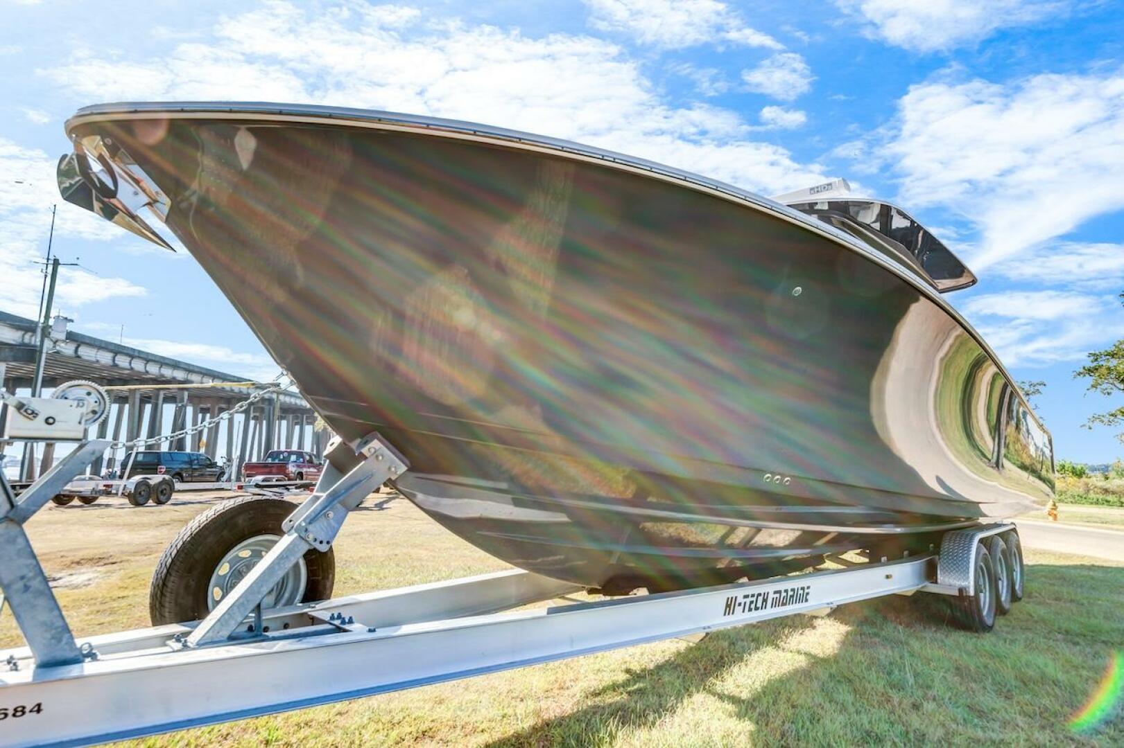 2022 Sportsman Open 352 Center Console - Image 17