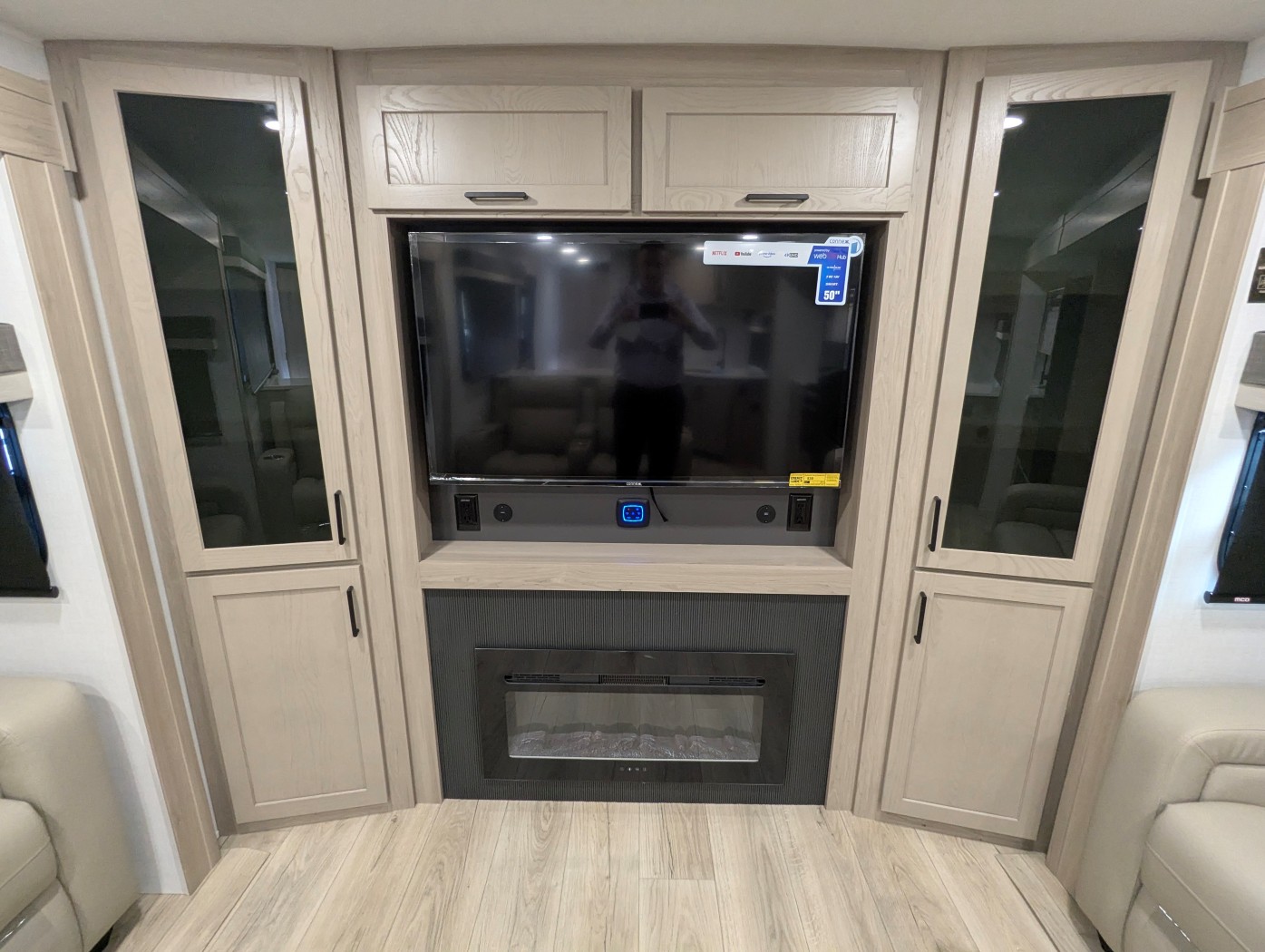 2026 Forest River Rockwood Ultra Lite 2908SRL - Image 25