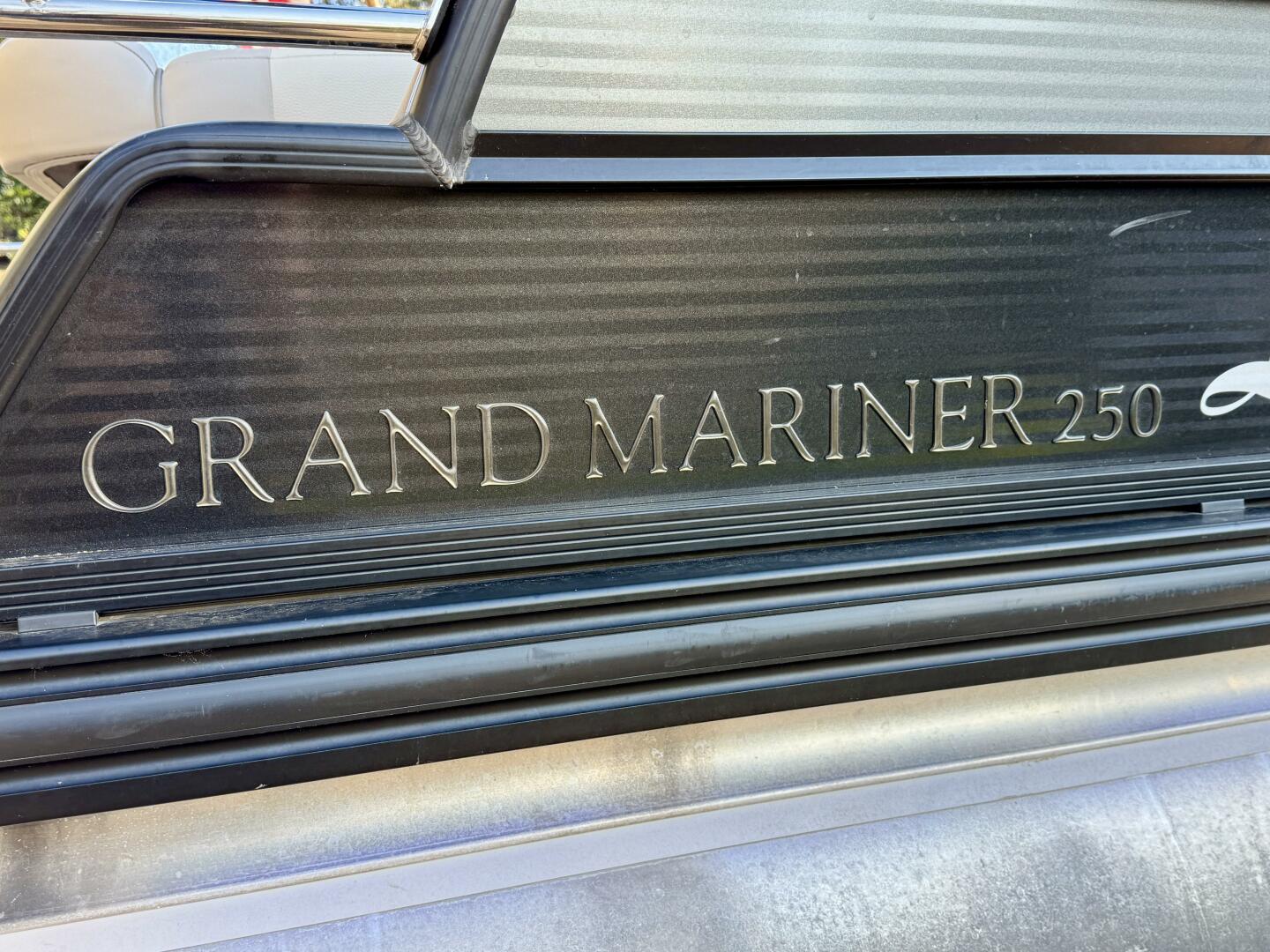 2016 Harris Grand Mariner 250 SLEC Tritoon - Image 141