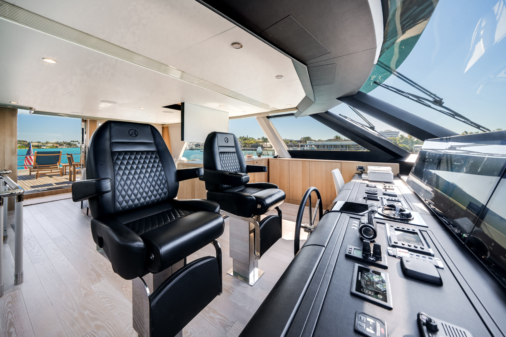 2025 Ocean Alexander 28L - Image 60