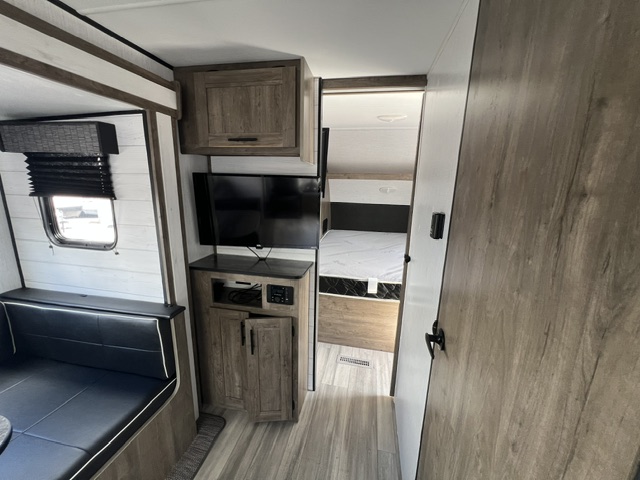 2022 Heartland Pioneer PI RL 250 - Image 15