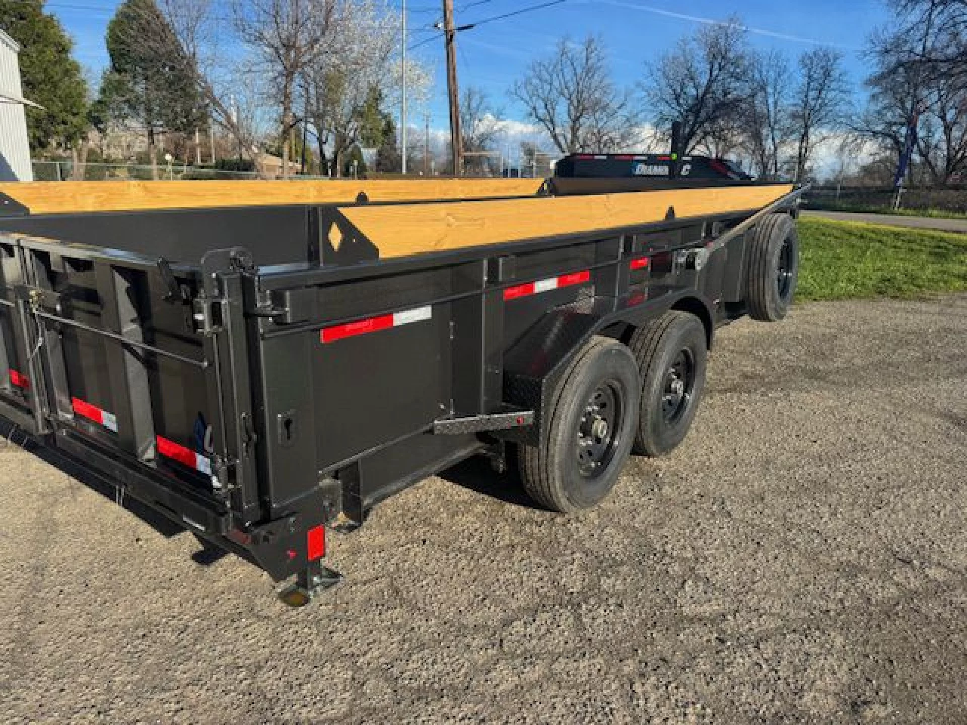 2026 DIAMOND C TRAILERS DIAMOND C LPT 207 HEAVY DUTY 16X82 24 SIDES PACESETTER - Image 2