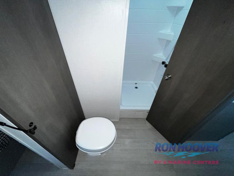 2025 COACHMEN 282DORM - Image 26