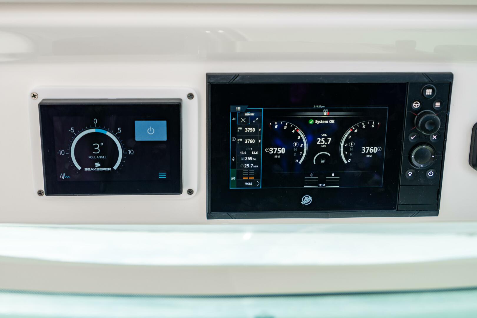 2022 Tiara Yachts 43 LS - Image 29
