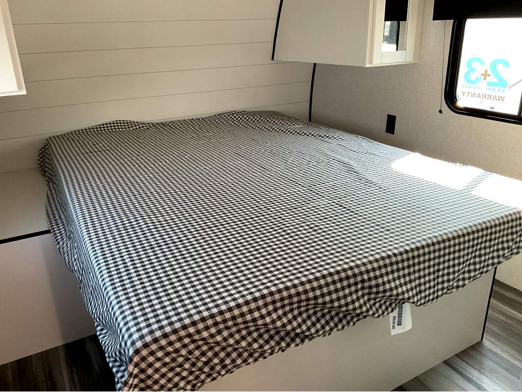 2026 JAYCO Jay Flight SLX 333 BTS  - Image 9
