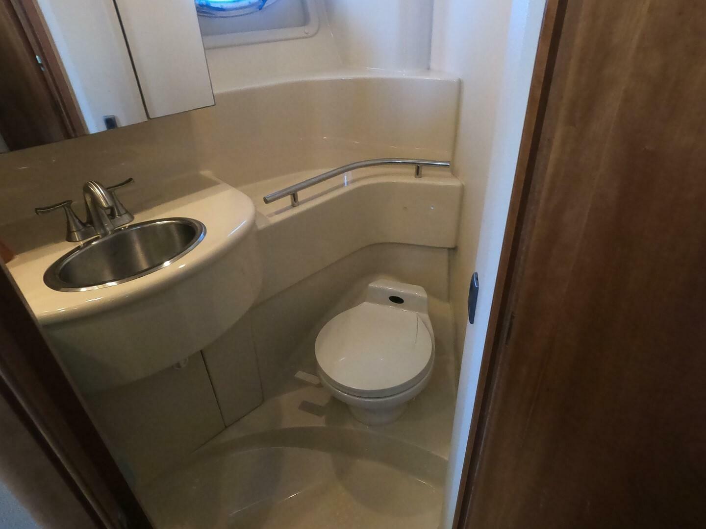 2003 Meridian 34 Convertible - Image 26