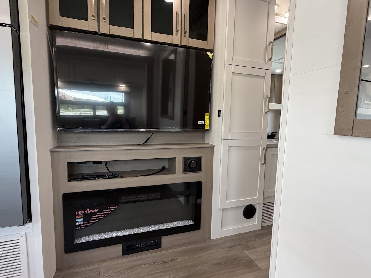 2027 JAYCO GREYHAWK 30Z - Image 28