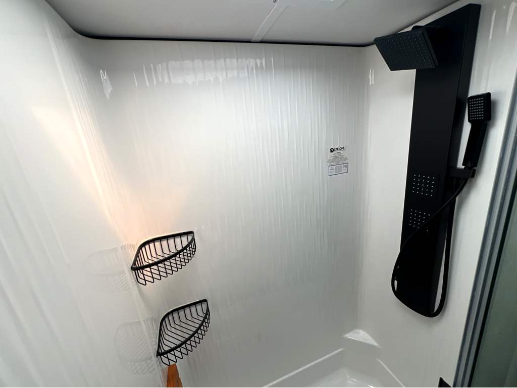 2025 GRAND DESIGN SOLITUDE 382WB - Image 22