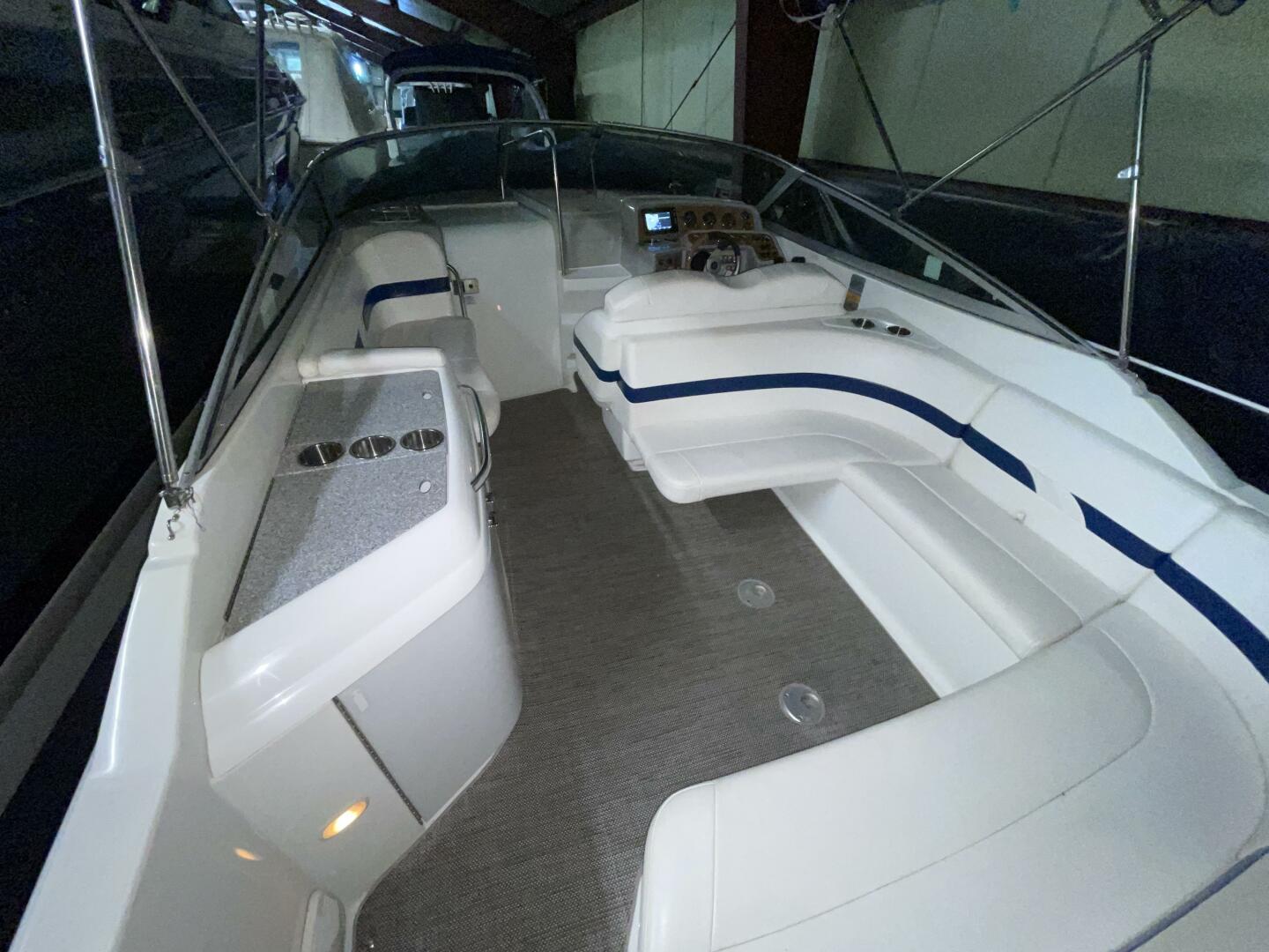 2006 Formula 280 SS - Image 12