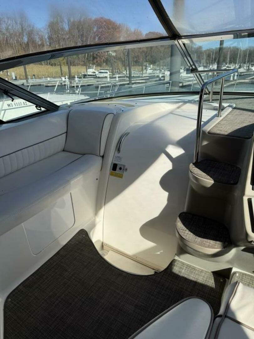 2001 Cruisers 4270 - Image 10