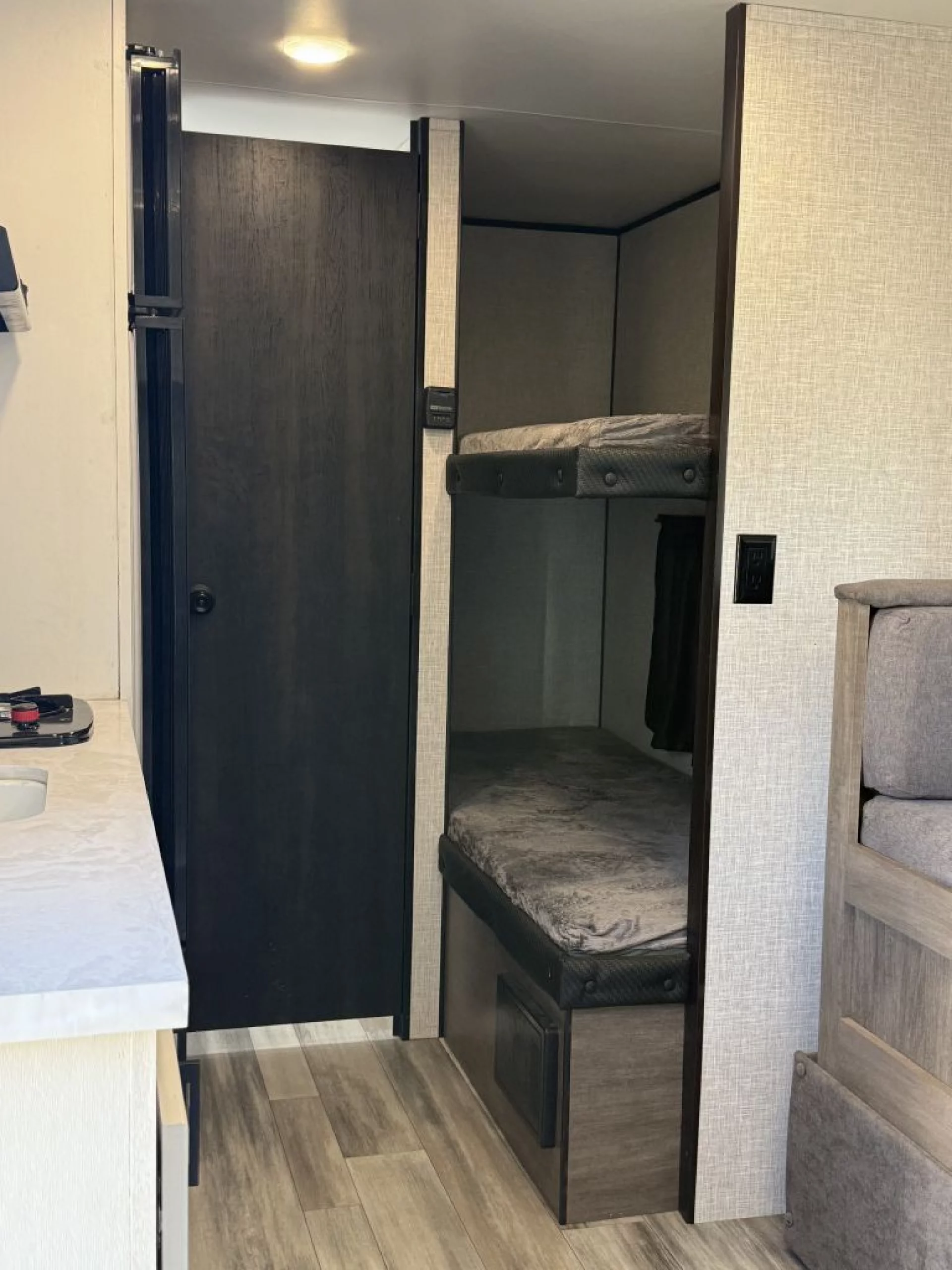 2024 JAYCO JAY FLIGHT SLX BAJA EDITION 184BS - Image 9