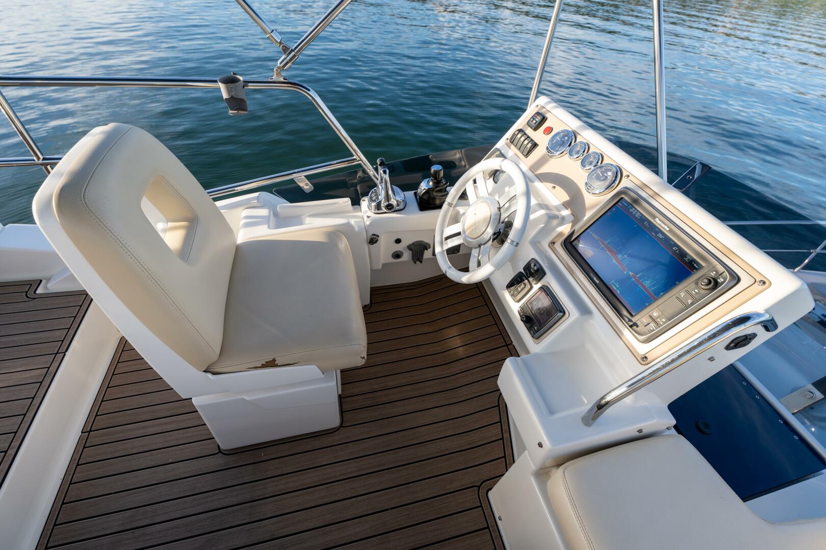 2013 Azimut 40 Flybridge - Image 54