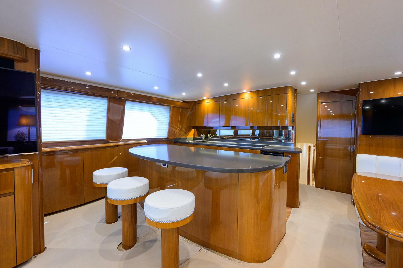 2014 Viking 76 Enclosed Bridge - Image 14