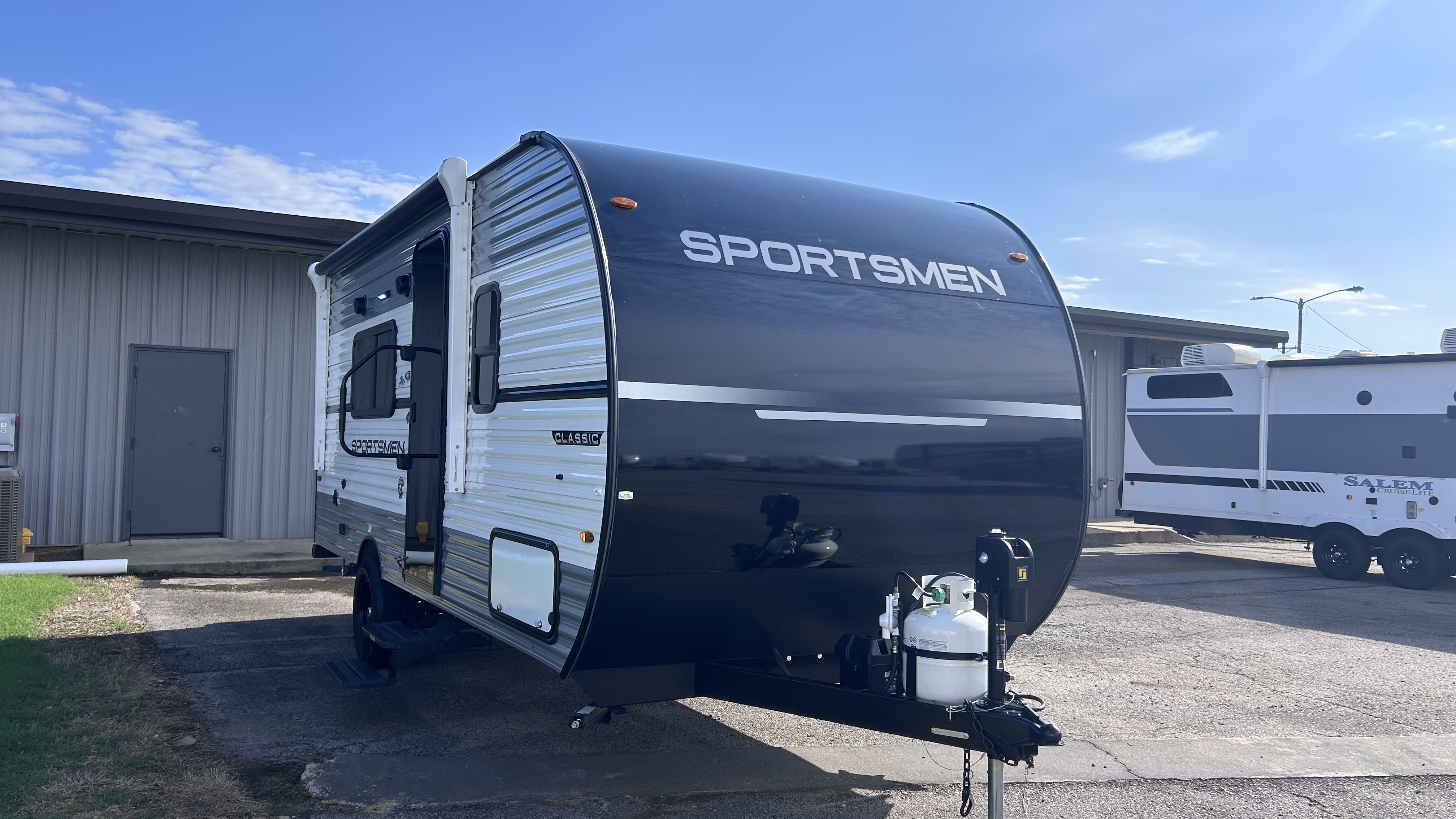 2026 KZ Sportsman 170MB - Image 1