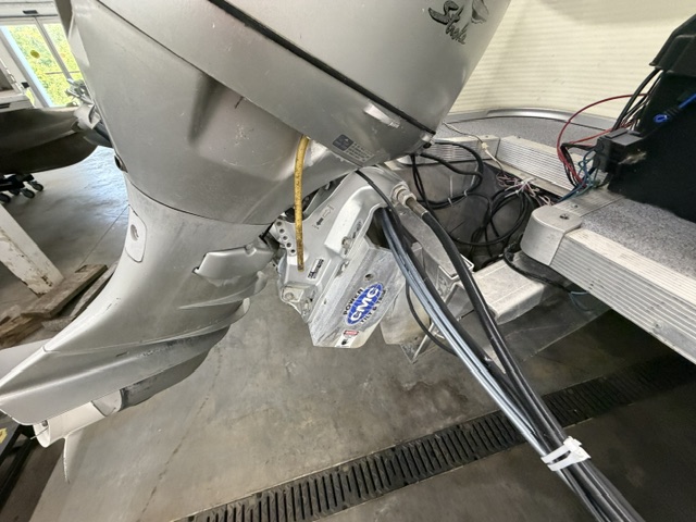 1997 SMOKERCRAFT 820 - Image 4