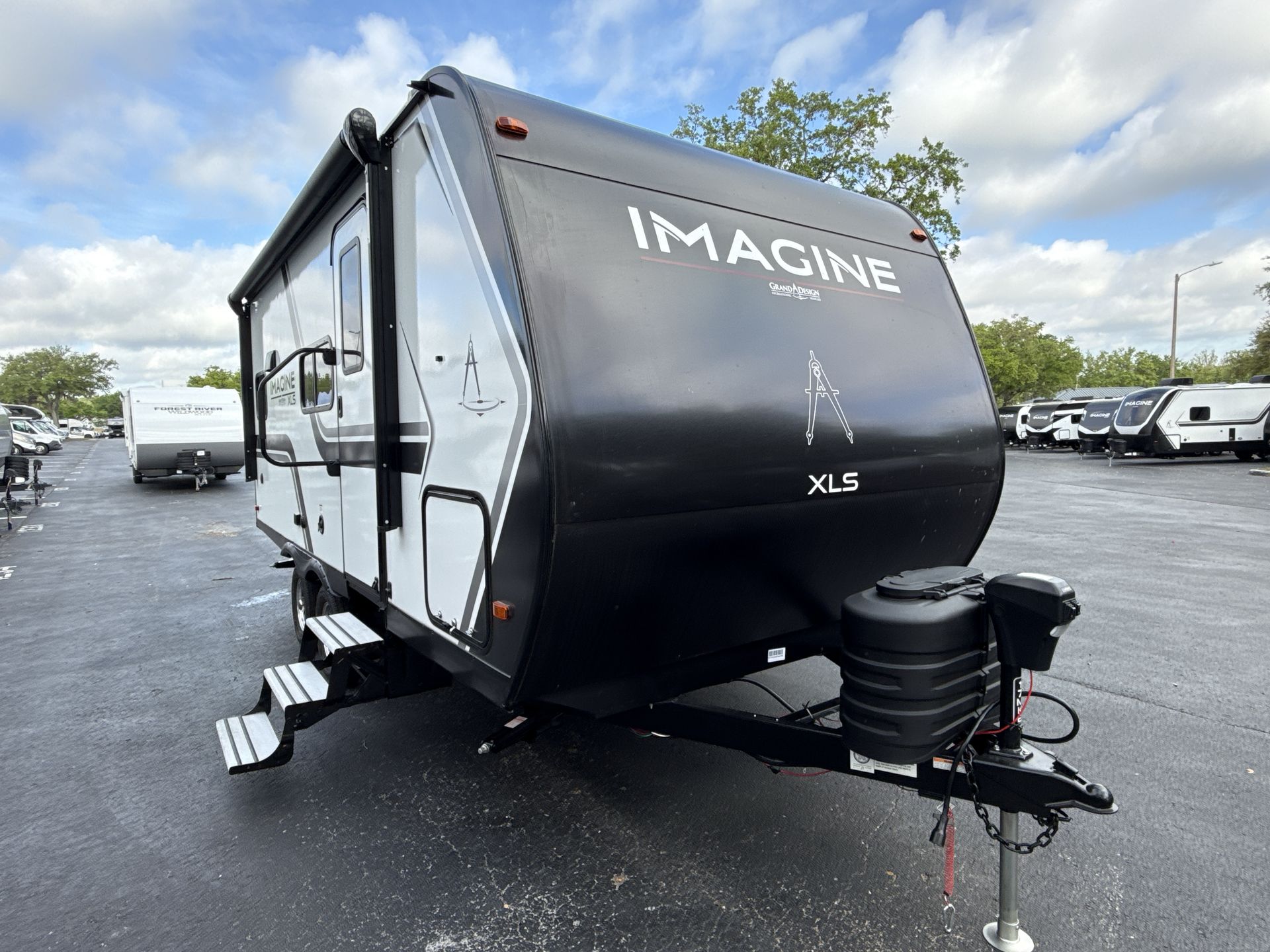 2025 Grand Design Imagine XLS